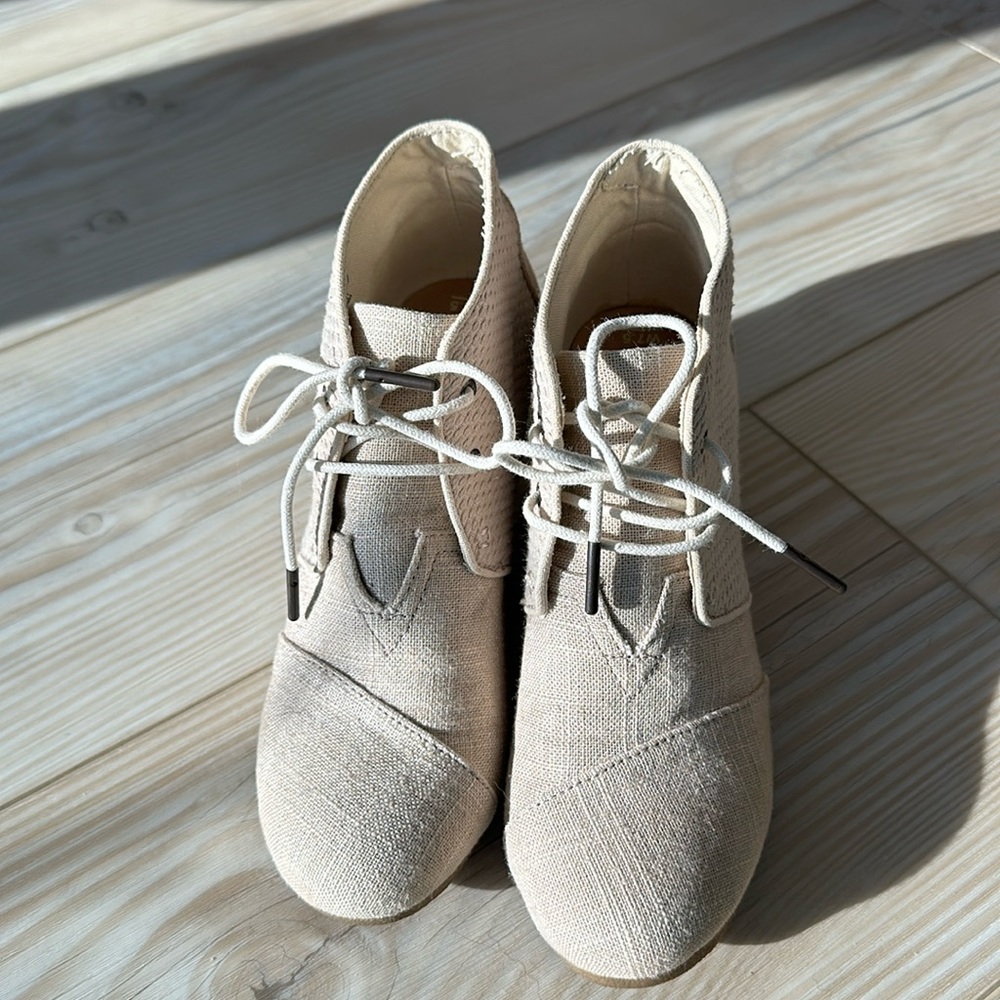 TOMS Desert Wedge Bootie Linen Look with Cork Heel 7.5M